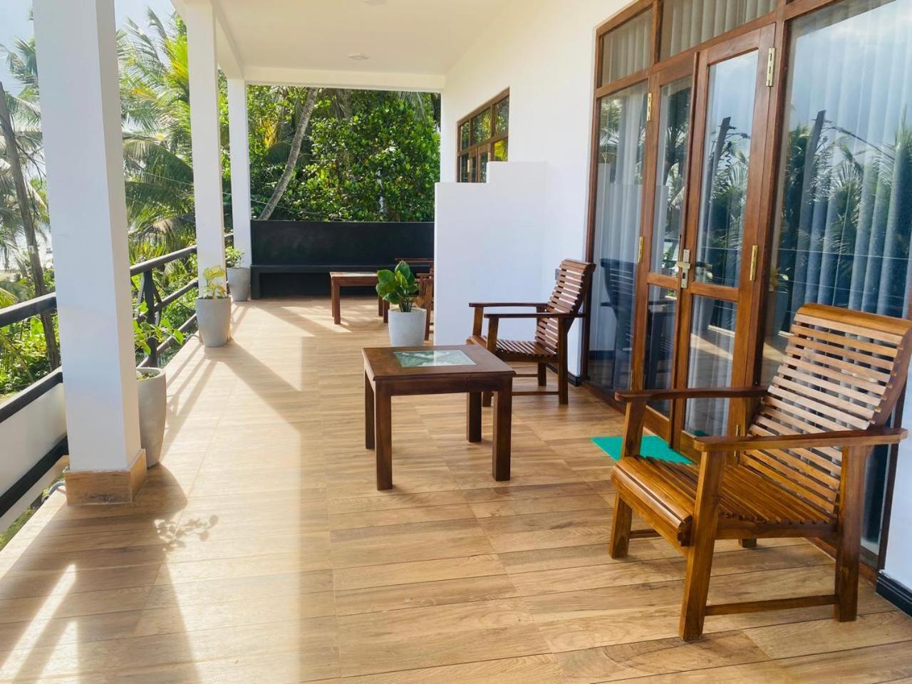 The Wave'S Guest House 米瑞莎 外观 照片