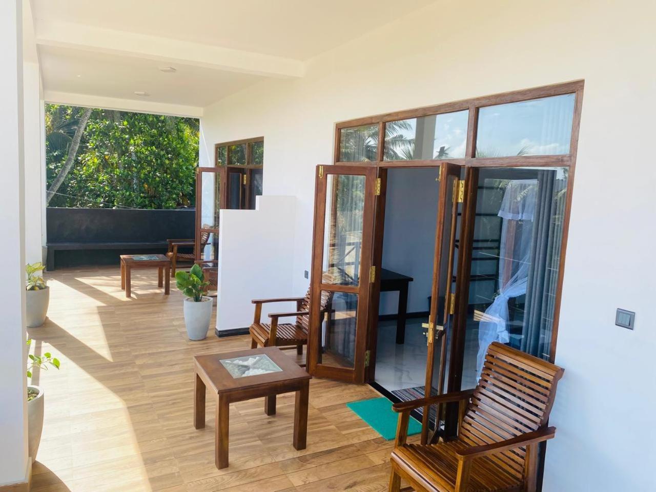 The Wave'S Guest House 米瑞莎 外观 照片