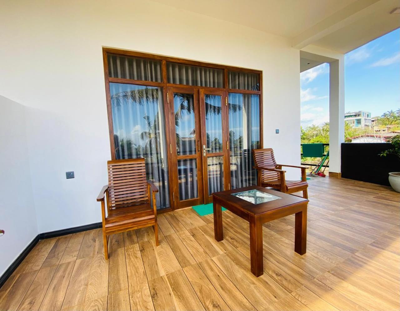 The Wave'S Guest House 米瑞莎 外观 照片