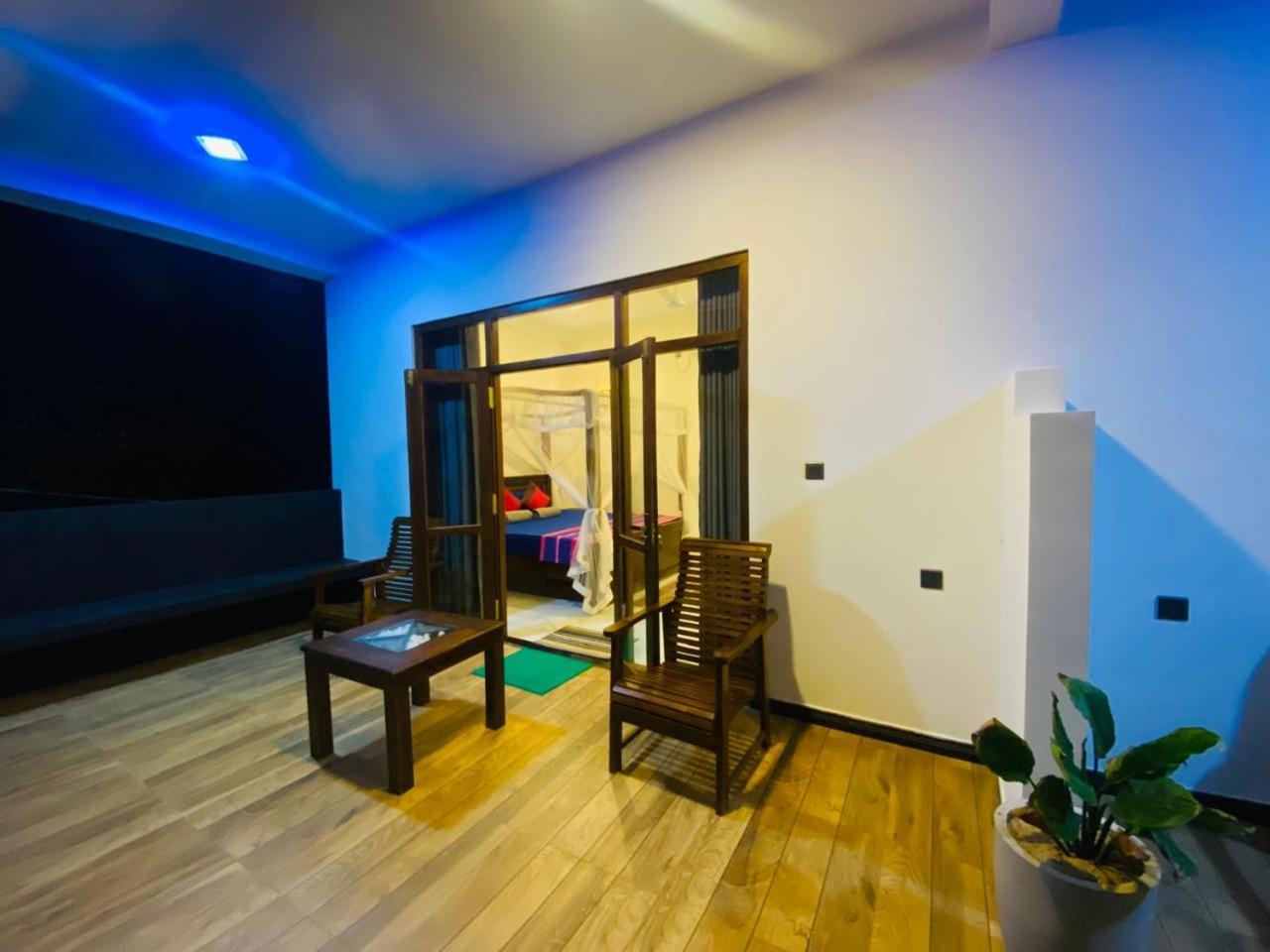 The Wave'S Guest House 米瑞莎 外观 照片