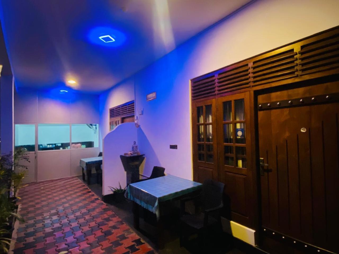 The Wave'S Guest House 米瑞莎 外观 照片