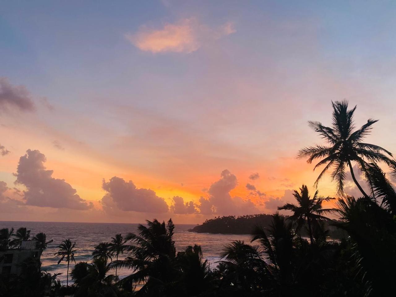The Wave'S Guest House 米瑞莎 外观 照片