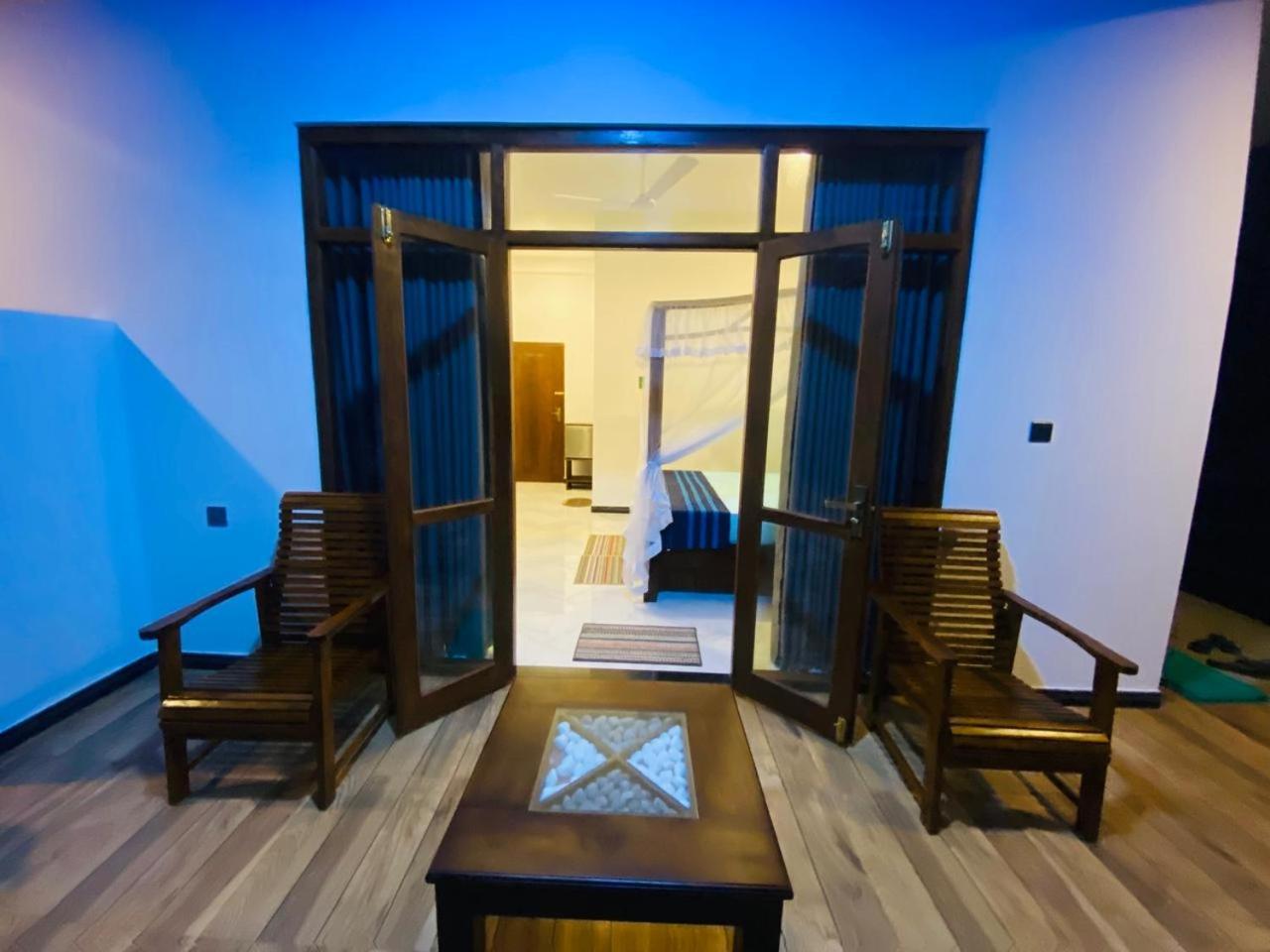 The Wave'S Guest House 米瑞莎 外观 照片