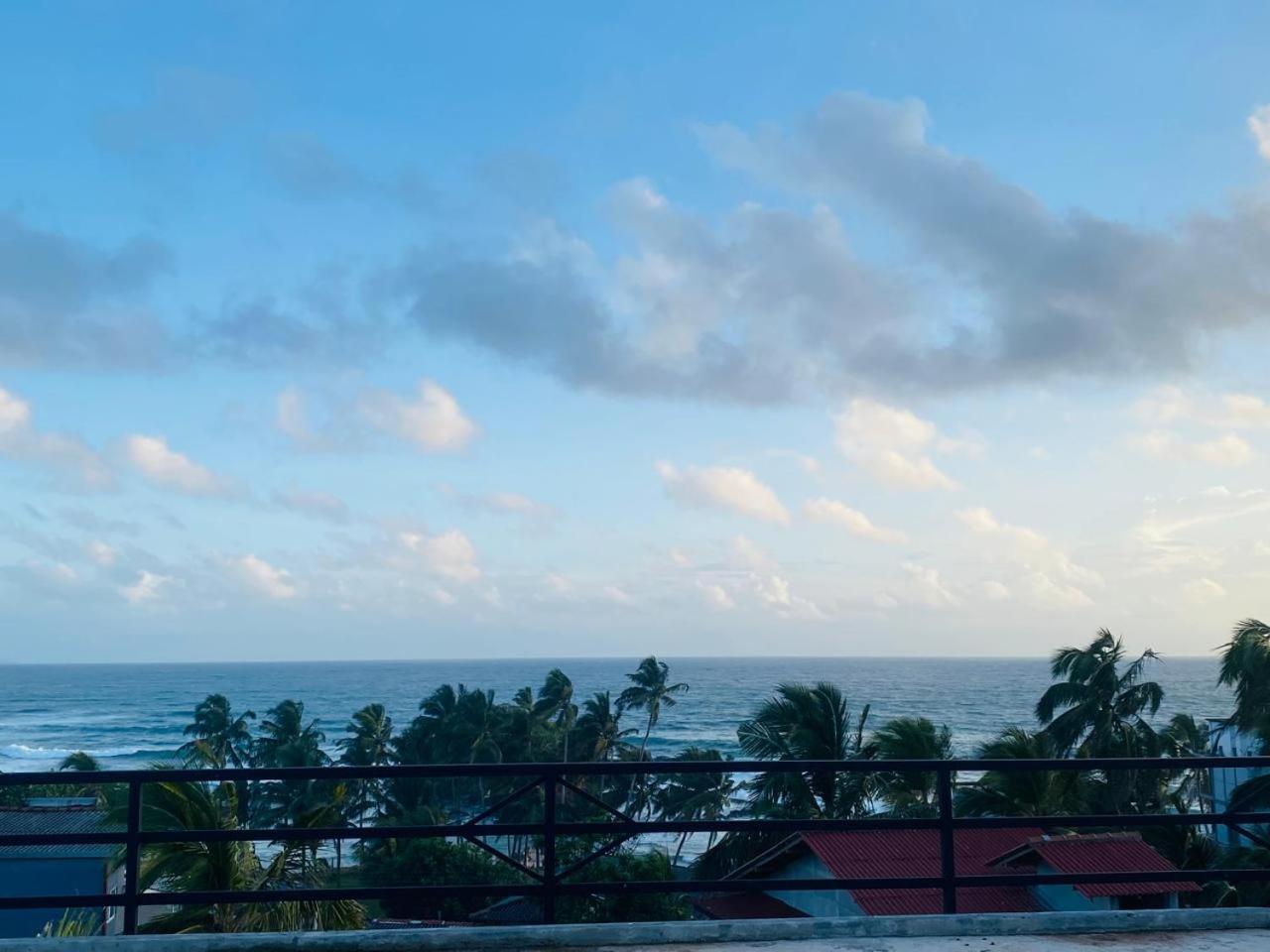 The Wave'S Guest House 米瑞莎 外观 照片