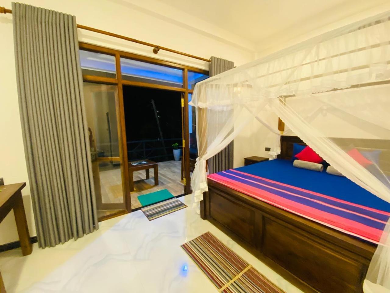 The Wave'S Guest House 米瑞莎 外观 照片
