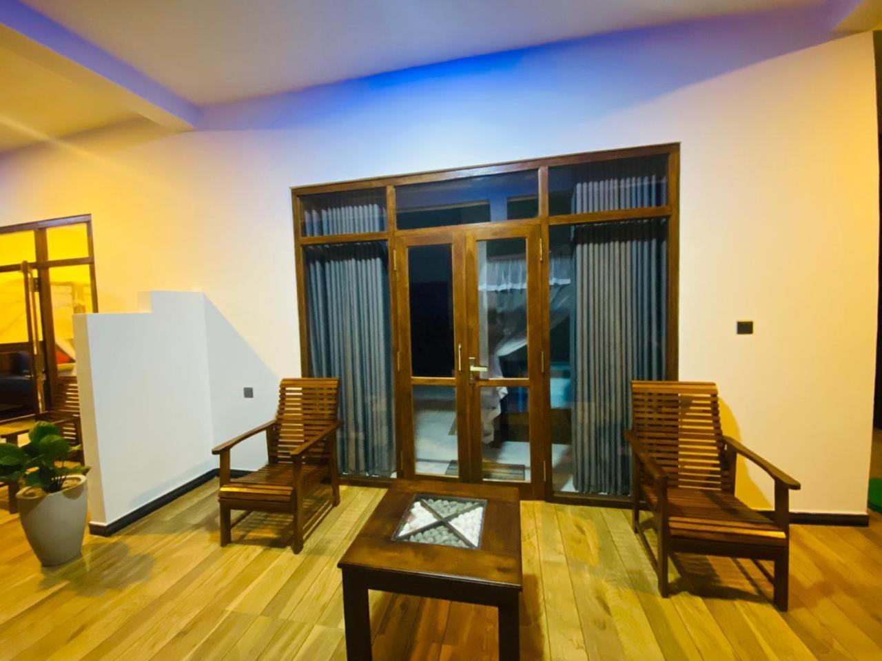 The Wave'S Guest House 米瑞莎 外观 照片
